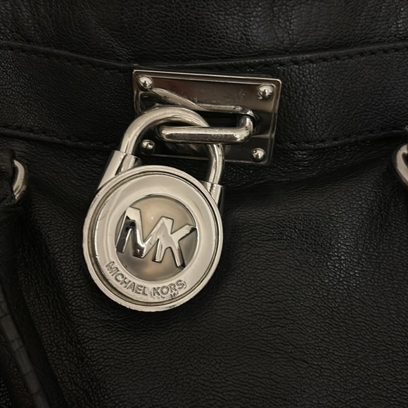 Michael Kors bag - Picture 2 of 7
